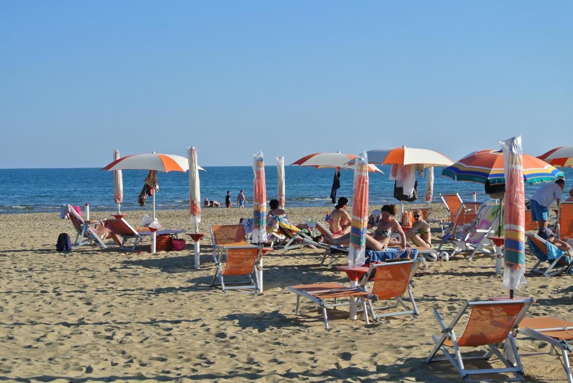 Fuer 6 Personen Ca 42 Qm In Bibione, Adriakueste Italien Und Umgebung *